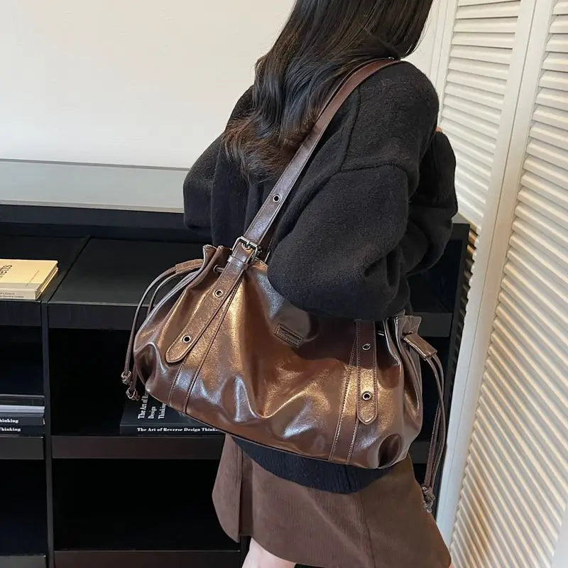 Vintage Fashion Soft PU Leather Large-capacity Tote Bag Underarm Bags Commuting Handbag Wallet Phone Storage Bag Woman Bags