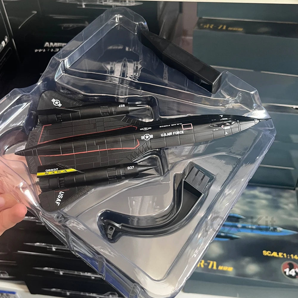 1:144 Scale US SR71 SR-71 Blackbird 06937 Plane Metal Airplane Aircraft Model Gift
