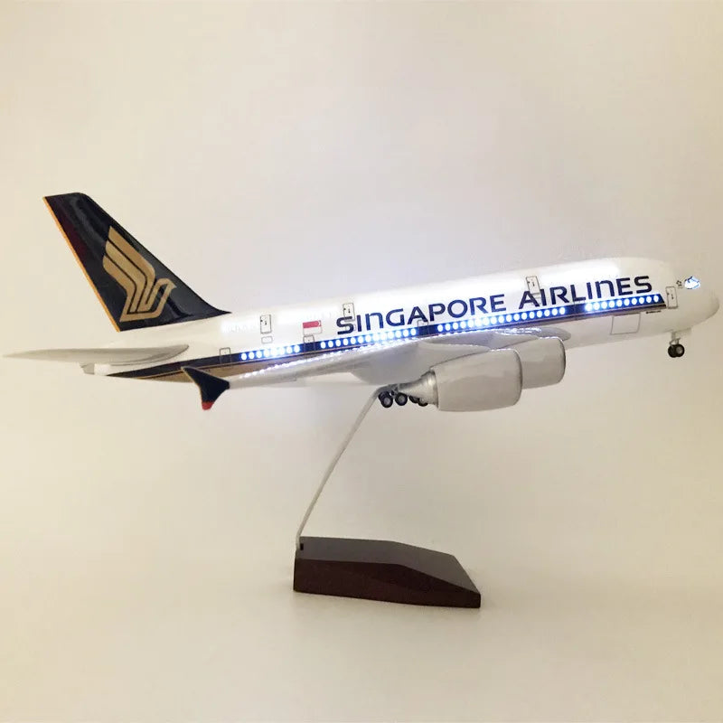 47CM diecast airplanes Singapore Airline b747 A380 a350 model planes With Light & Wheel resin Collection Aircraft Children's toy