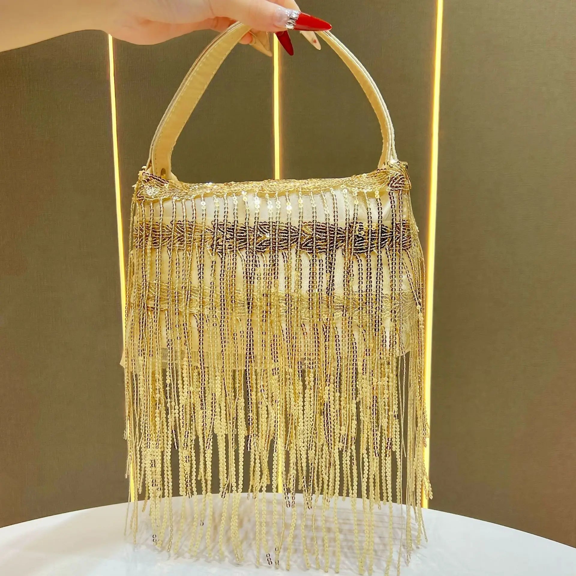 New tassel handbag niche wedding dinner bag sequined messenger bag versatile fashion shoulder banquet bag