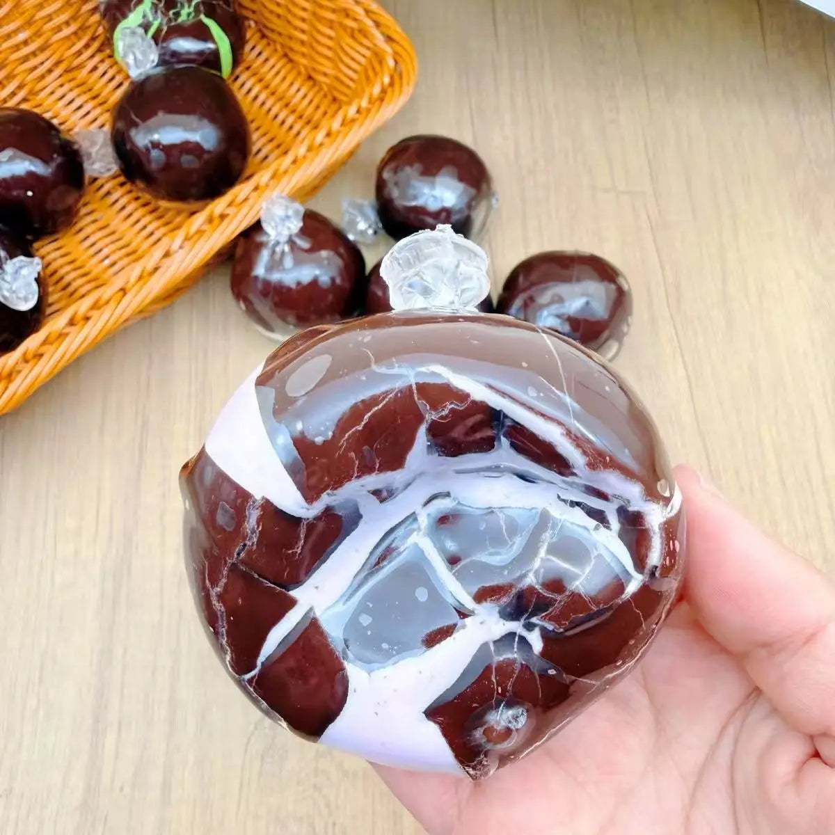 Crispy Red Apple Pinch Handmade Soft Pressure Relief Toy Squeeze Slow Rebound DIY Toy Pressure Release Hand Relaxation Gift ﻿