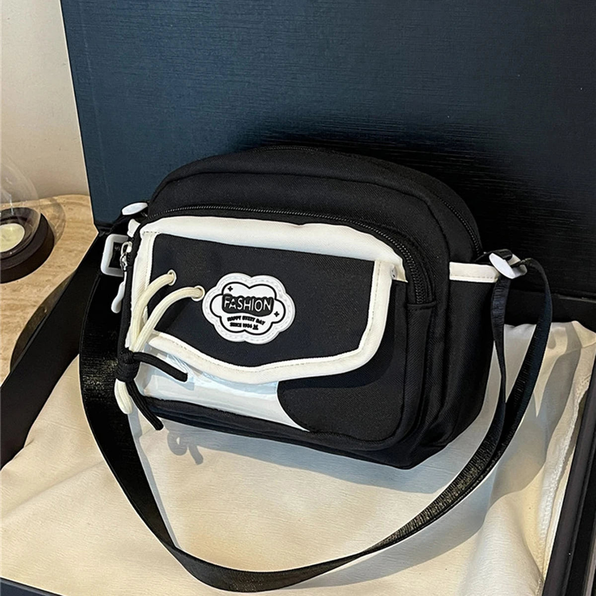 Cute Crossbody Bag for Junior High School Girls, Good-Looking, Large-Capacity Handbag, Tutoring Shoulder Bag, Commuting Spring Outing School Bag for Girls