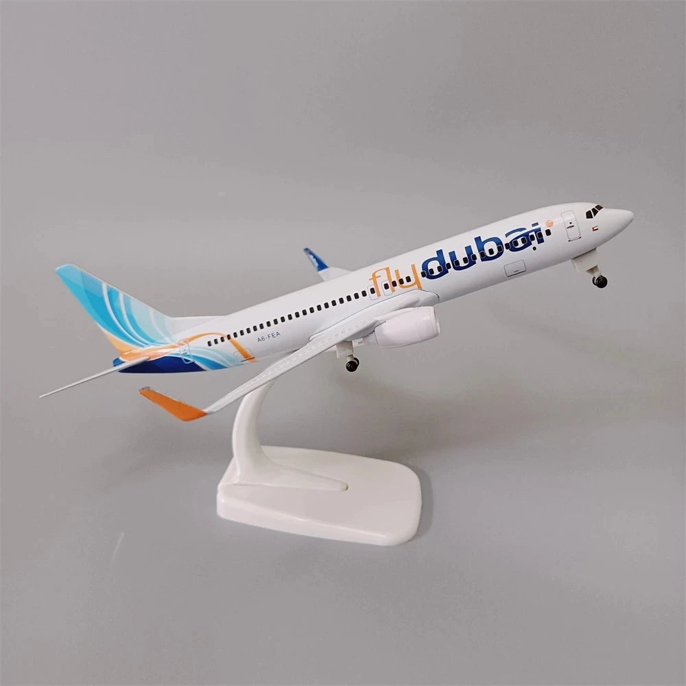 20cm Alloy Metal Airplane Model Air Fly Dubai Airlines B737 Diecast  Plane Model with Landing Gear Wheels Static Collectible