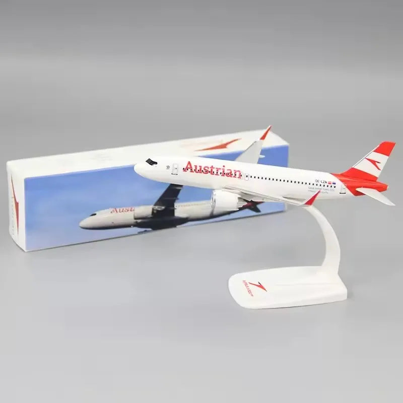 1:200 Fokker FK-100 QANTAS/IBERIA EXPRESS/AustrianA320neo /Malév MALEV737-800 /MD-11 Lufthansa CargoAirlines Airplane Model Fans