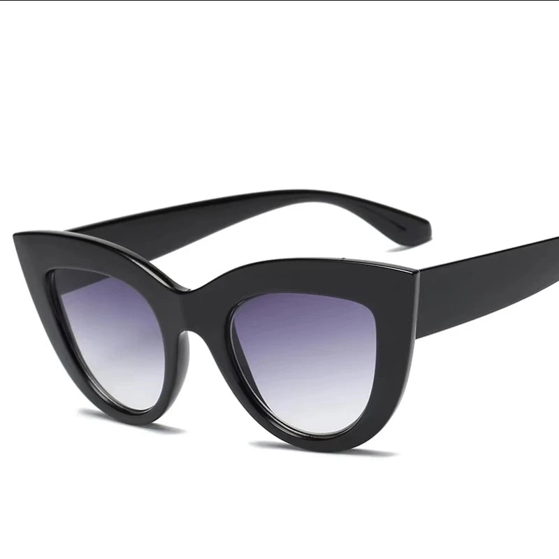 Hiking 2pcs Fashion Cat Eye Anti Light Glasses Woman Vintage Large Frame Gradient Design Glasses for Female UV400 Eyewear