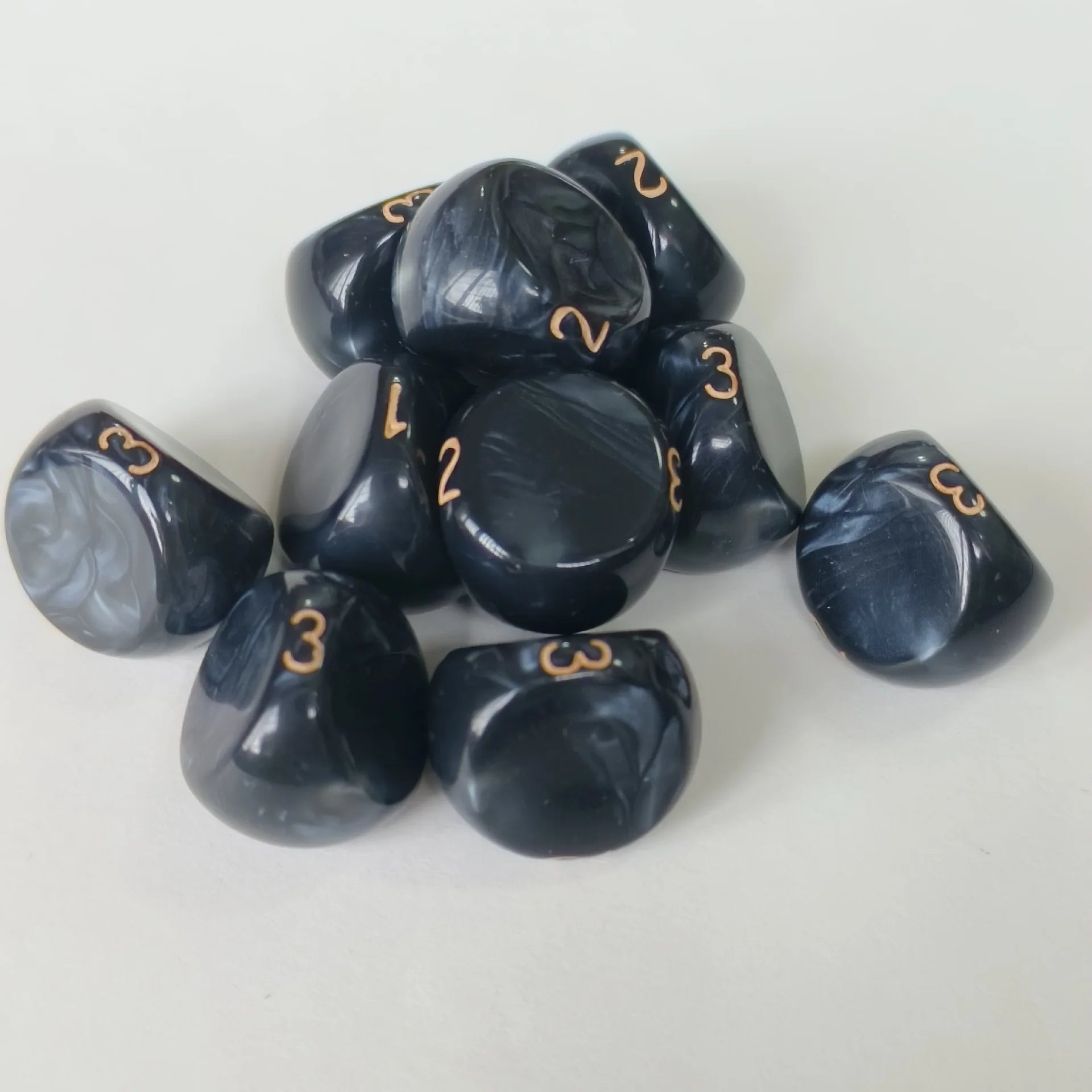 10Pcs/set New Digital Multi-faceted Dice D3 Game 3-Sided Board Game Dice New Year gift 6 colors