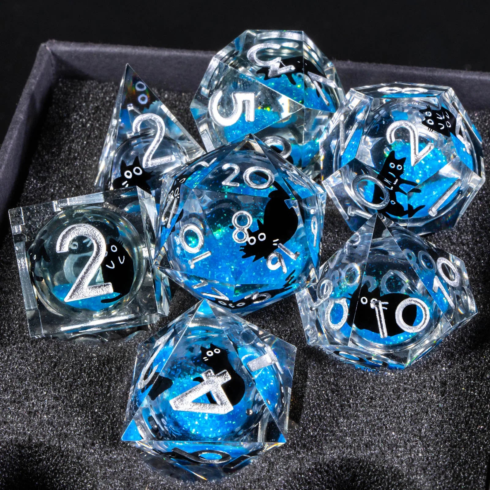 Cat Resin Dice Set DND, Liquid Core D&D Dice, Cute Dungeon and Dragon Dice, Sharp Edge Role Playing Dice D20 D12 D10 D8 D6 D4