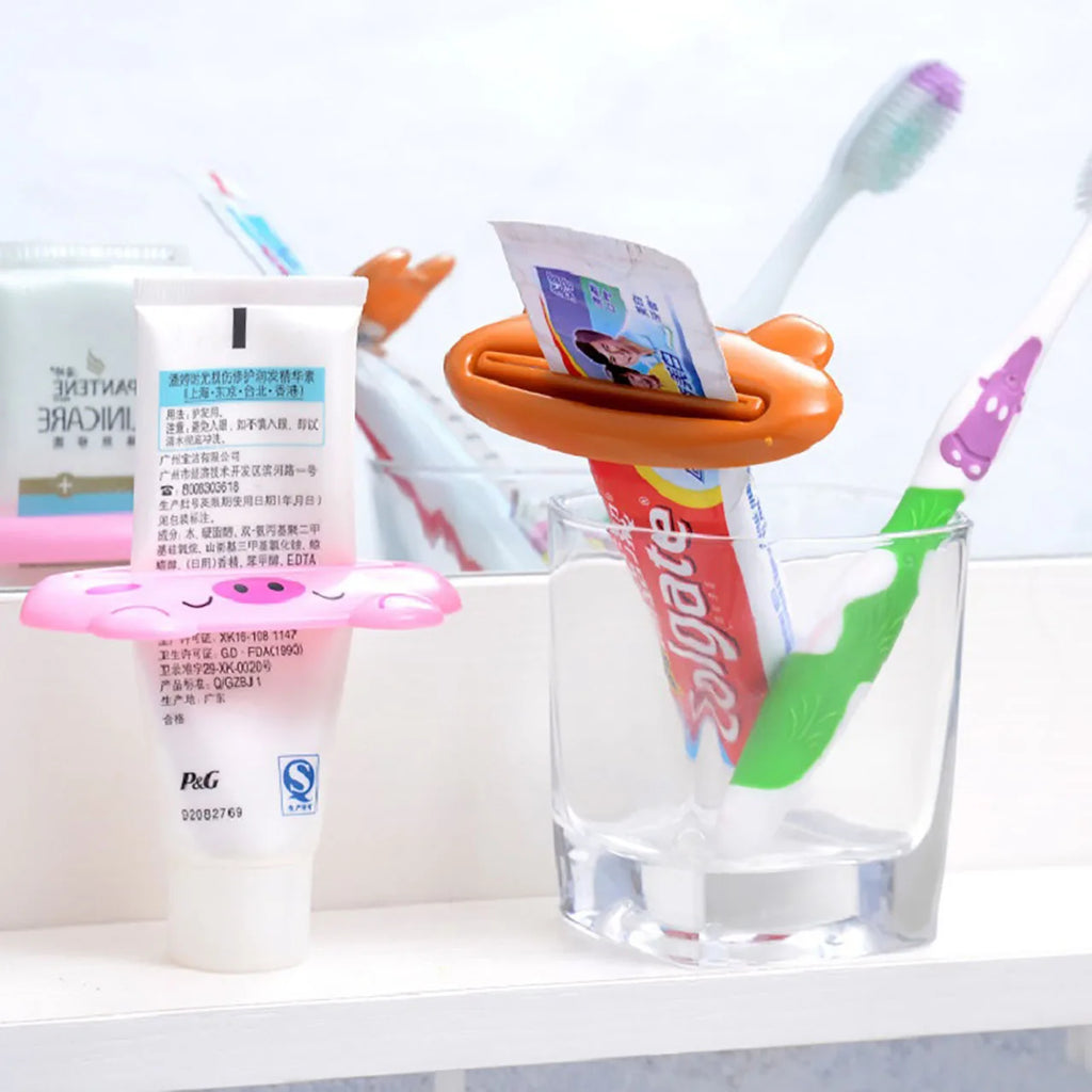 New Type Squeezer Cute Cartoon Manual Toothpaste Dispenser Bathroom Fashion Frog Animal Shape Cleanser Manual Press Lazy Essenti