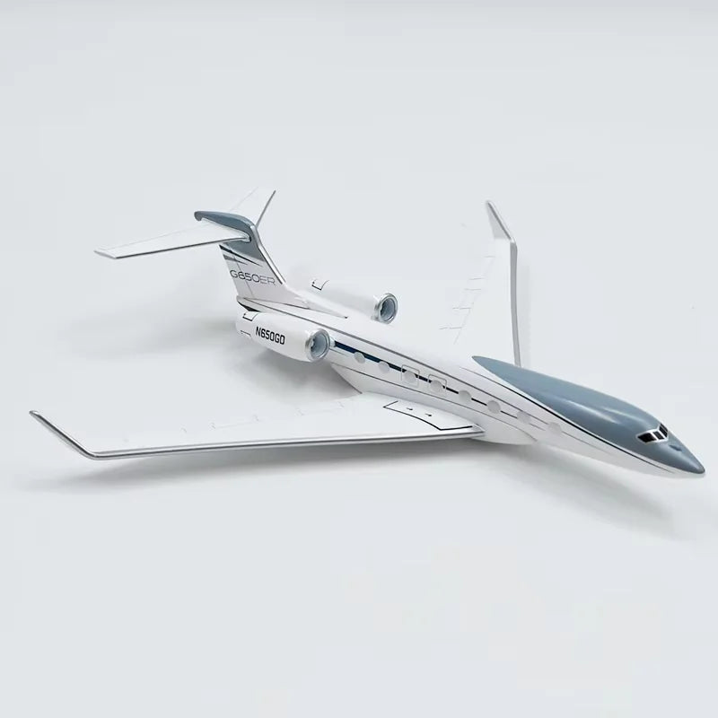 G650ER 1/200 Scale Private Business Jet Model Gulfstream Collectible Display Piece Gift Set for Model Enthusiasts