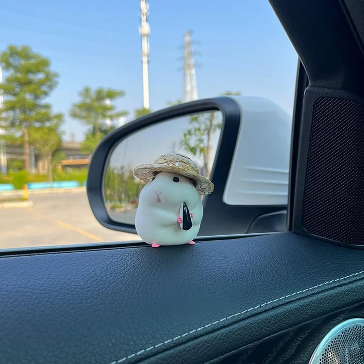 1PC Cute Hamster with Straw Hat Car Ornament,Car Decoration Auto Interior Dashboard Accessories
