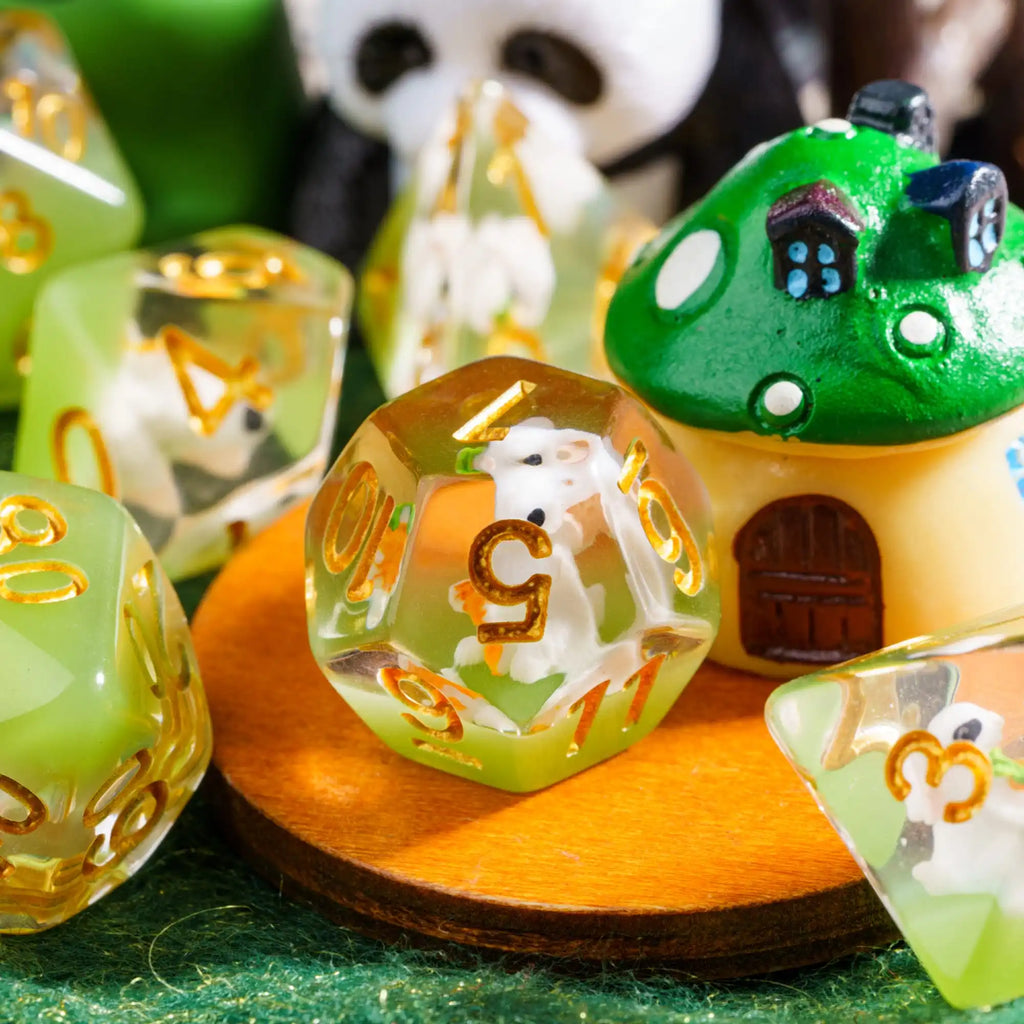Cusdie Animal DnD Dices Cute Resin 7Pcs Various D4 D6 D8 D10 D% D12 D20  Polyhedral Dice Set for D&D Role Playing Board Games