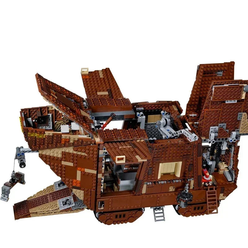New Desert Crawler Party Gift Block Model, compatible with adult, child, birthday, and Christmas gifts