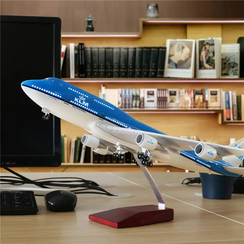 747 Klm Model Toy 47cm 1:130 Scale Plane With Light &Wheels Resin Airplane Models For Collected Gift By Aviation