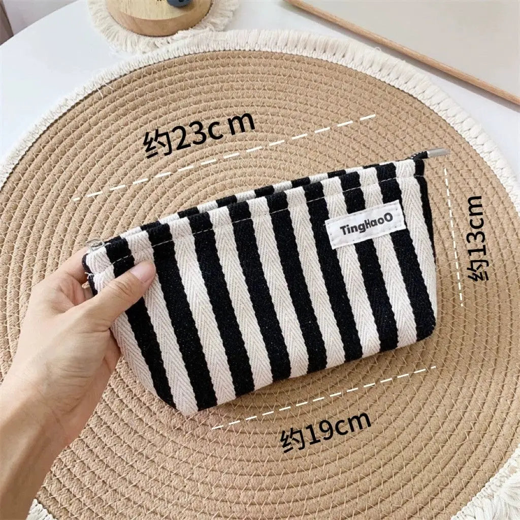 Mini Exquisite Zero Wallet Lightweight and Fashionable Dumpling Bag Portable Lipstick Earphone Storage Bag Coin Purse for Women