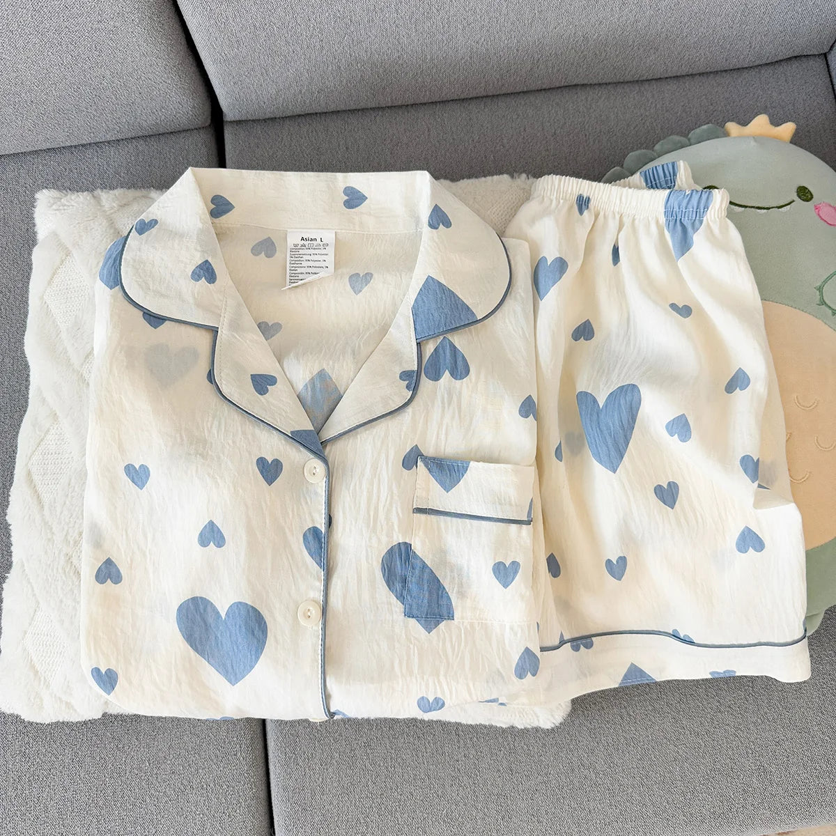 Women's Summer Thin Pajamas with Heart-Shaped Pattern, Short-Sleeved Shorts, Sweet and Cute, Can Be Worn Outside in Summer, Two-Piece Home Wear Set