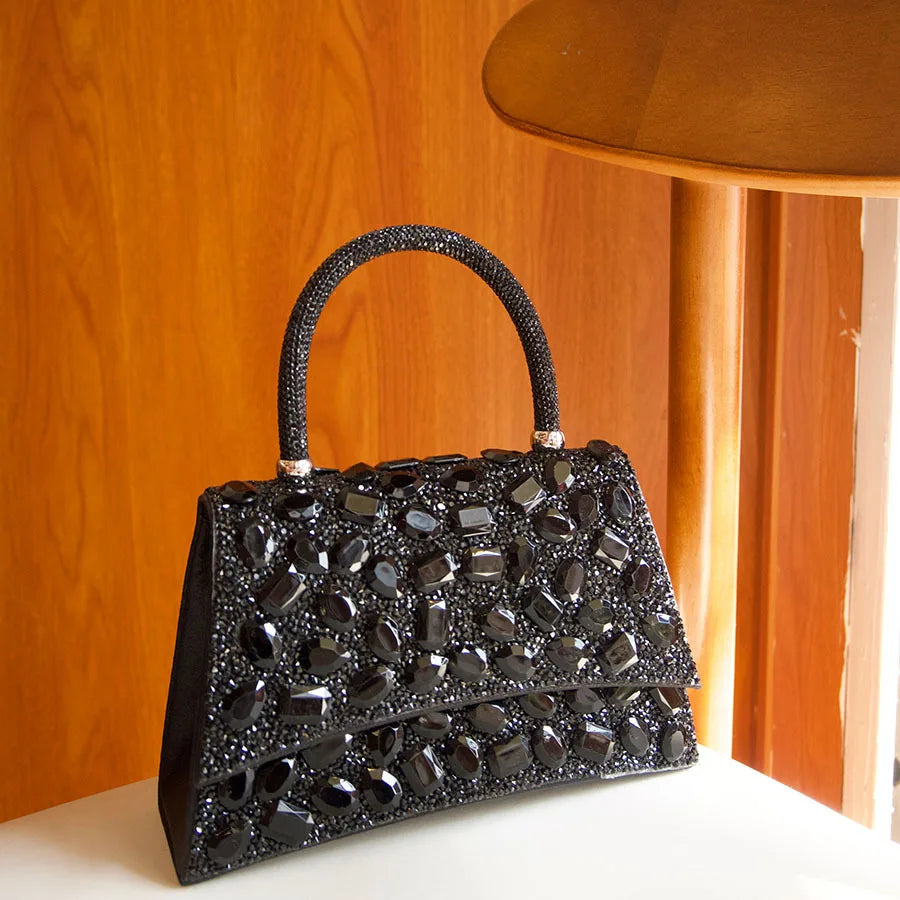 Full diamond light luxury portable dinner bag shining rhinestone exquisite design wedding bag versatile eye-catching handbag