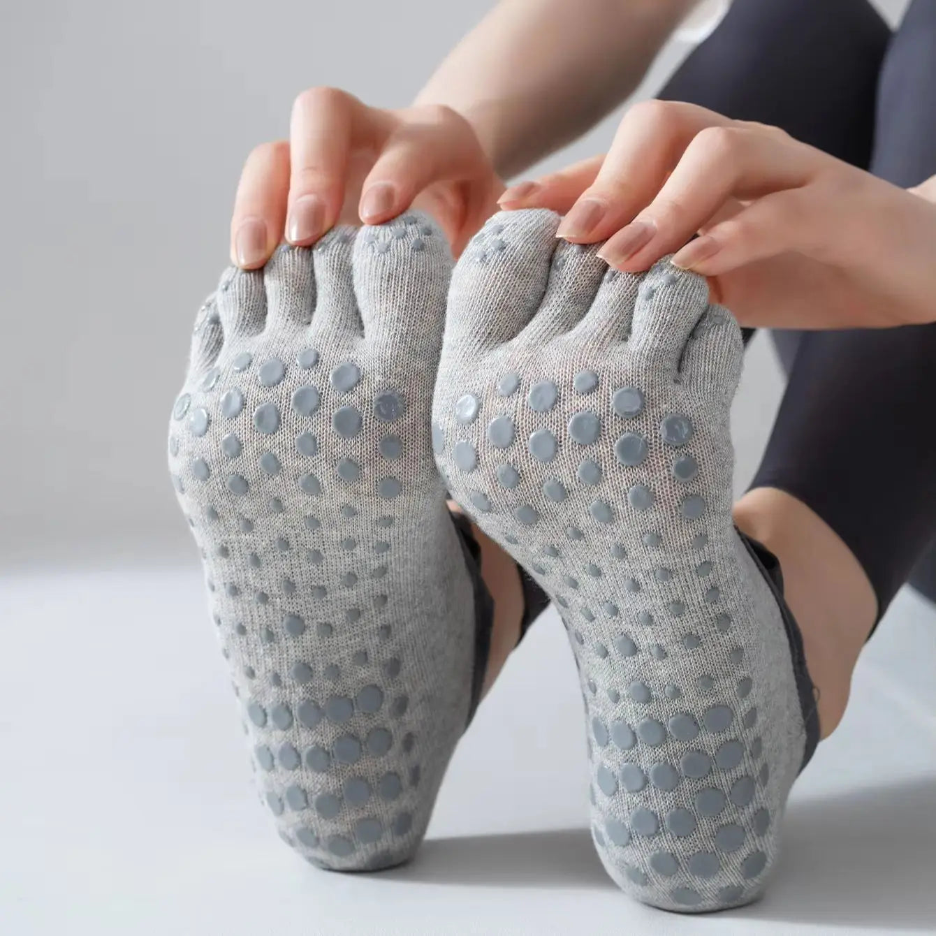 Women's gradient colored yoga non slip socks, professional non slip boat socks, Pilates breathable sports fitness socks