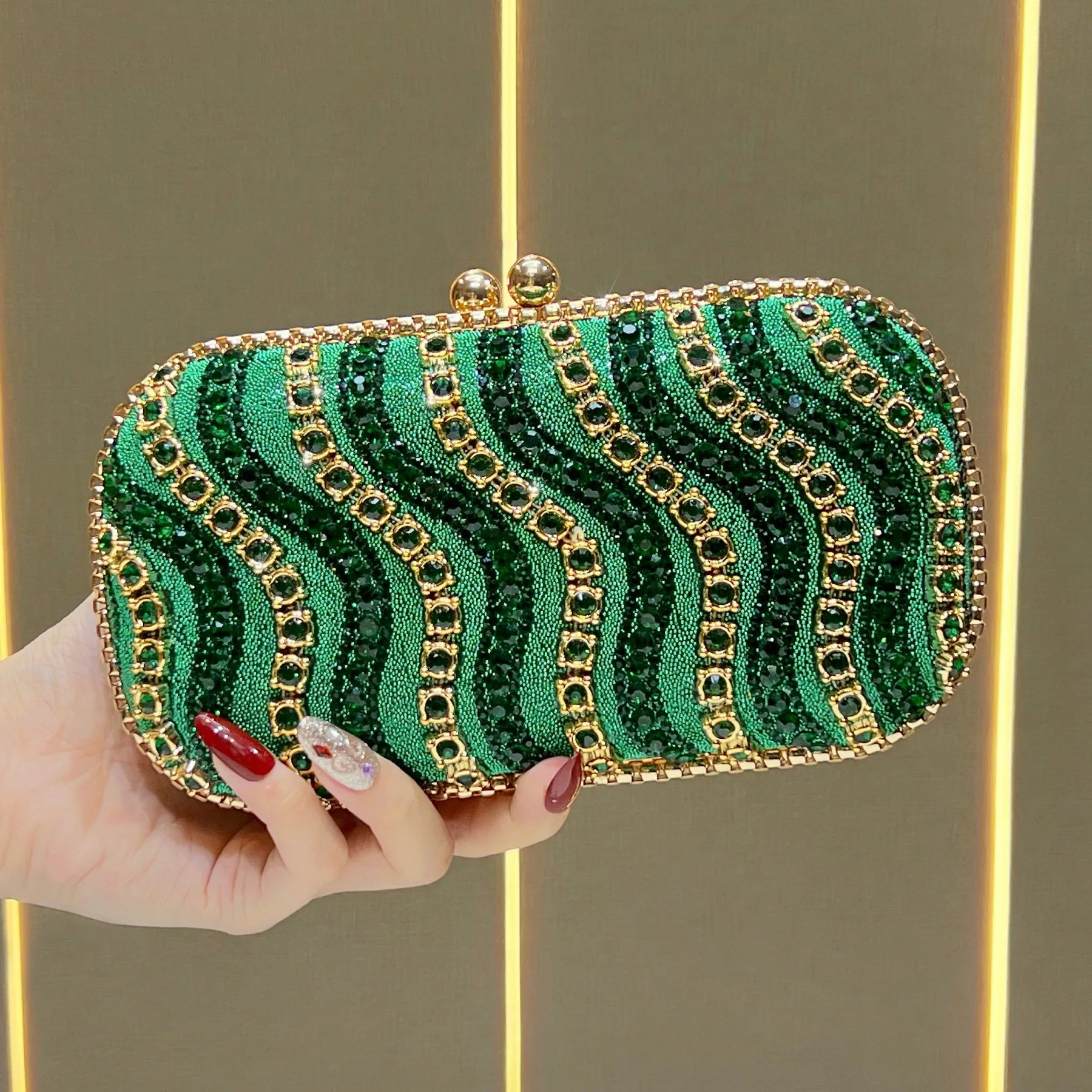 New celebrity exquisite clutch bag, high-end diamond-encrusted bag, women's luxury rhinestone dinner bag, niche clutch bag