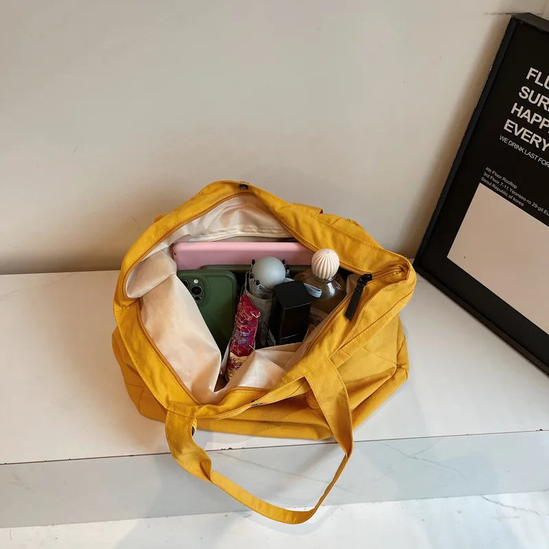 vacation spring outing, waterproof large-capacity shoulder bags, commuting to work, versatile accommodation luggage bags