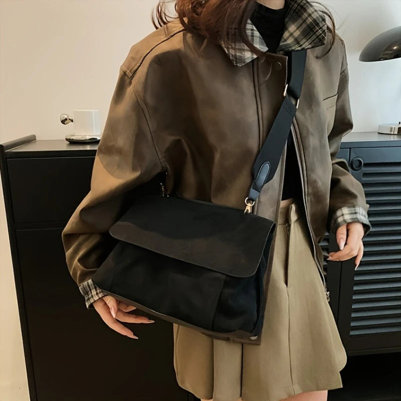 Women'S Large Capacity Crossbody Bag Elegant Button Closure, Casual Handbag, Sleek Design, Versatile Daily Commuters Tote Bags