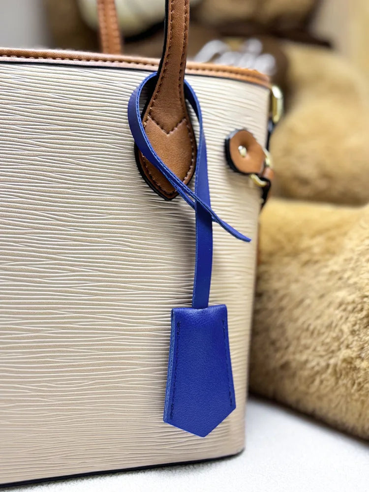 Free Customizable letter new PU leather bag accessories multi-color personalized luggage tag pendant in stock boys and girls