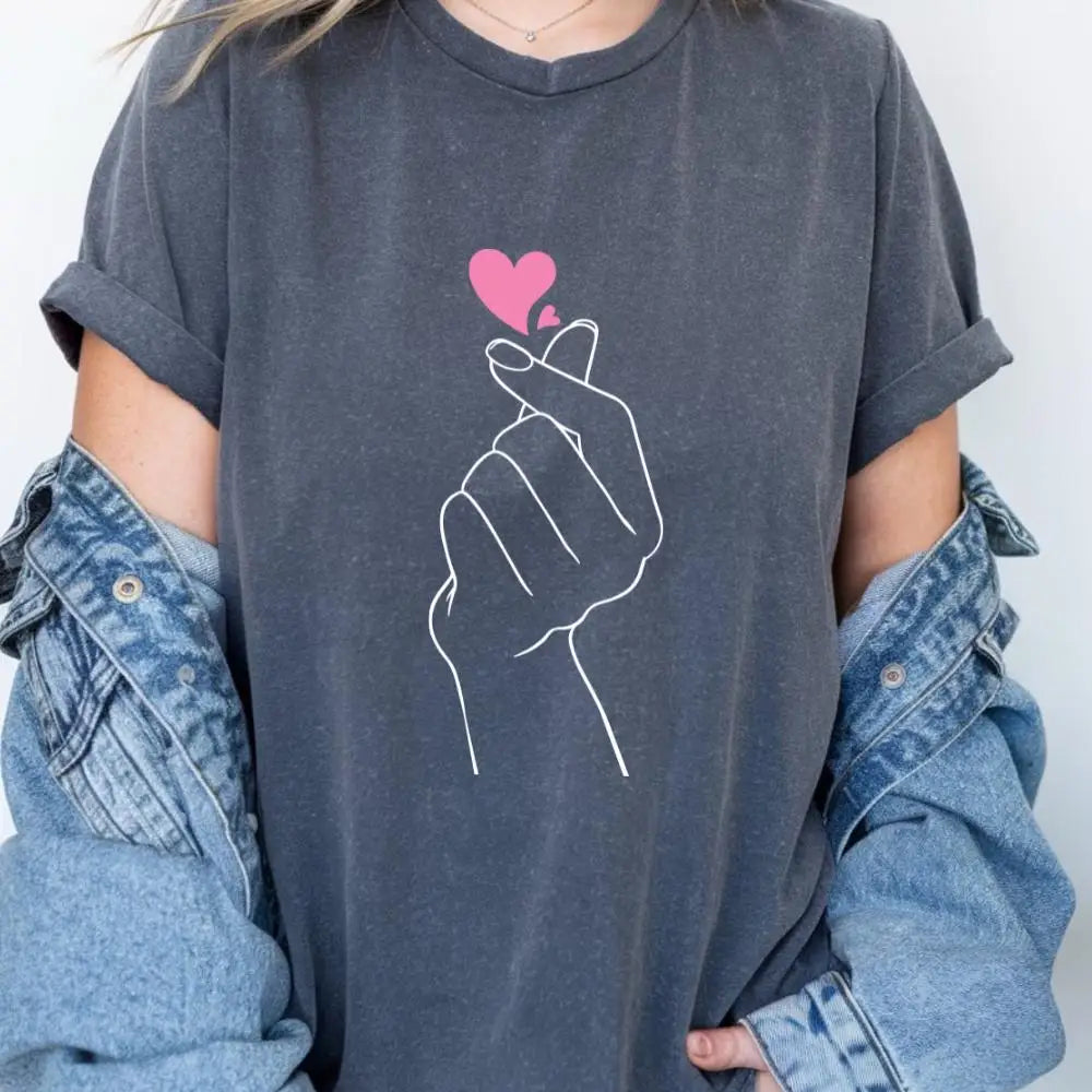 Women's Plus Size Finger Heart K-Pop Shirt T-shirt Cotton Breathable Fashionable and Versatile Unisex Streetwear Oversized