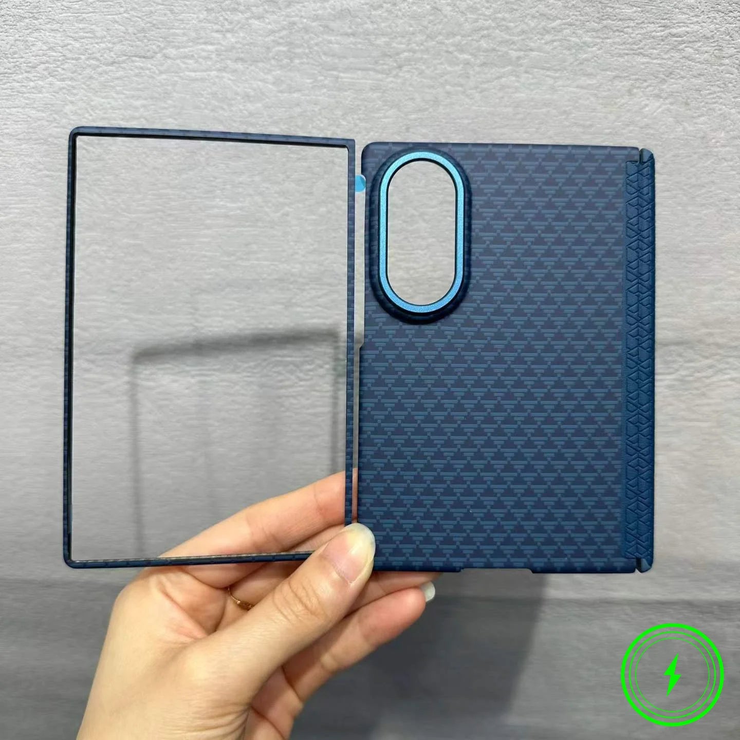 Luxury Busienss Nano-carving Carbon Fiber Texture Case for For Samsung Galaxy Z Fold 8 for Magsafe Hinge Alloy Lens Phone Cover