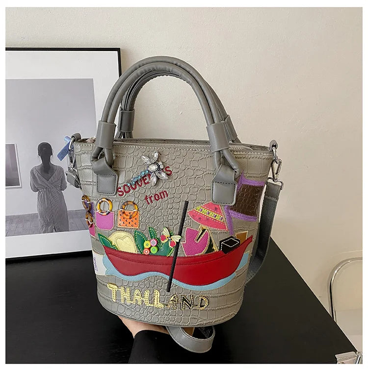 2026 New Large Capacity Commute Stylish Design Crossbody Bags Fashion Zipper Sewing Thread Sweet PU Women's Shoulder Bags