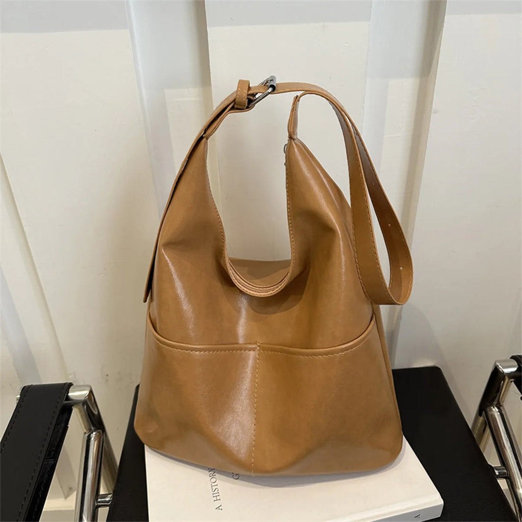 Retro Women Shoulder Bag Solid Quilted Tote Bag Waxed PU Leather Large Capacity Crossbody Bag for Daily Commute Shopping