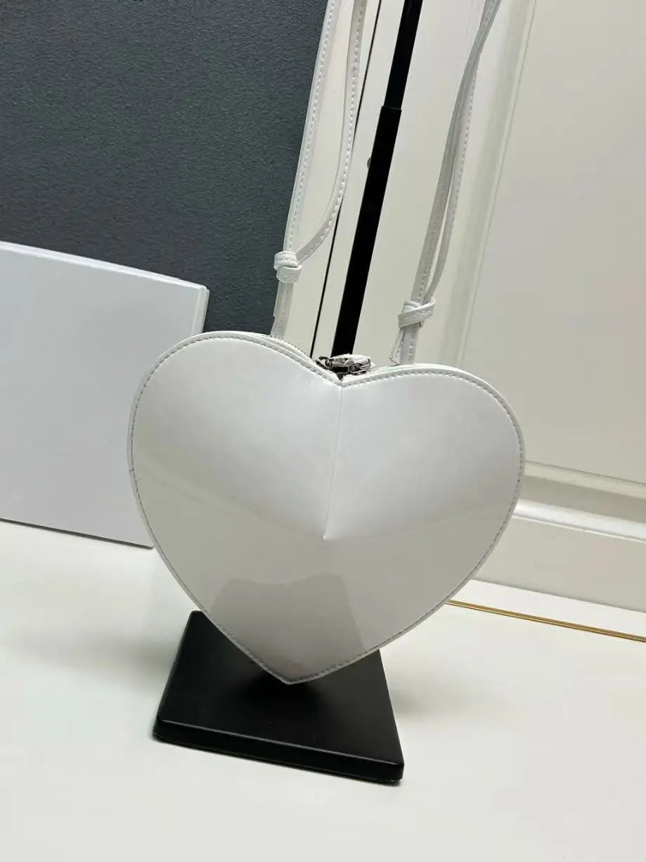 2026 High-End Love Bag, Fashionable Peach Heart Box Bag, Niche Design, Stylish Bag, Textured Single Shoulder Crossbody Bag