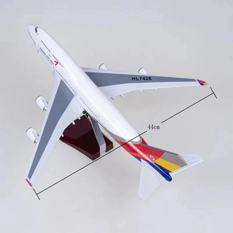1:150 Scale Airplanes 47cm Asiana Airways B747 Resin Diecast Aircraft Model Assemble With Stable Stand For Souvenir Decorations