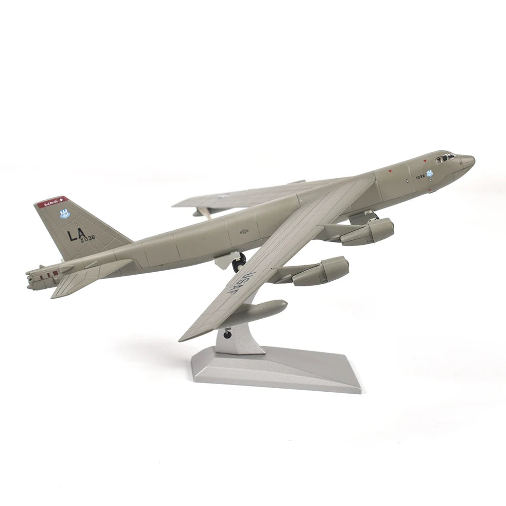 JASON TUTU 1/200 scale American Army B-52 Strategic Bomber fighter aircraft airplane models adult children toys for display show