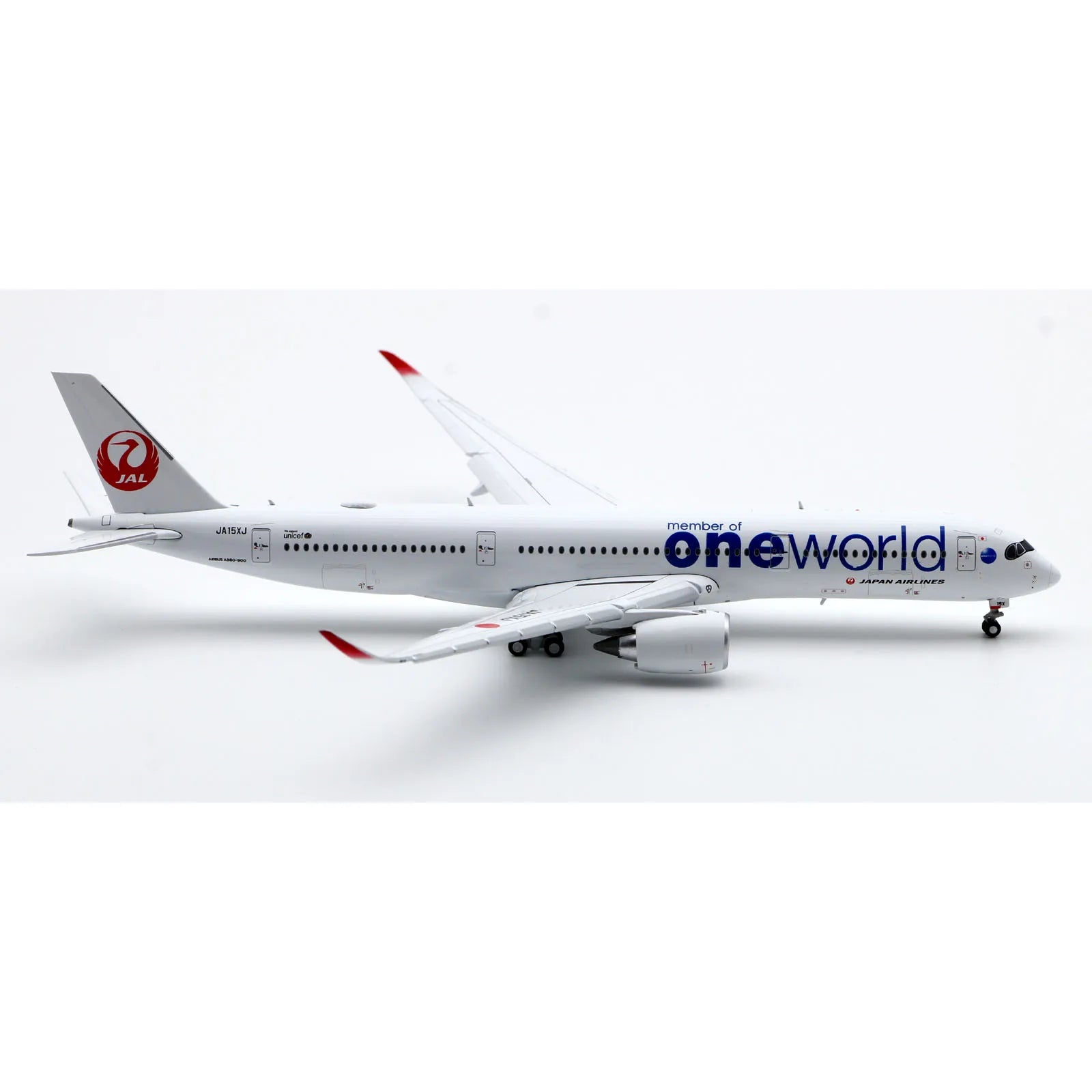 SA4003A Alloy Collectible Plane JC Wings 1:400 Japan Airline JAL Airbus A350-900XWB Diecast Aircraft Jet Model JA15XJ Flap Down