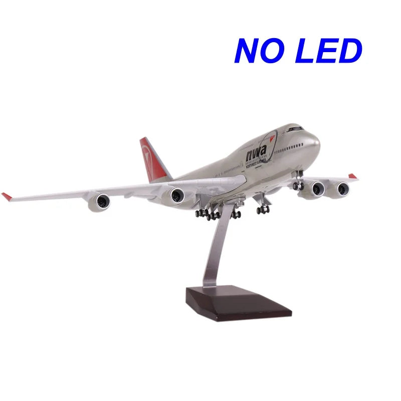 47cm Toys Model Airplane A320 B737 B747 B777 B787 MD-11 American Spirit NWA MD11 Resin Plane With Light Collection