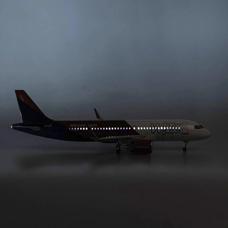 1/80 Scale 47cm Wizz Air Airlines A320 Neo With Lighting And Wheels Die-cast Resin Aircraft Model Collectible Display Item