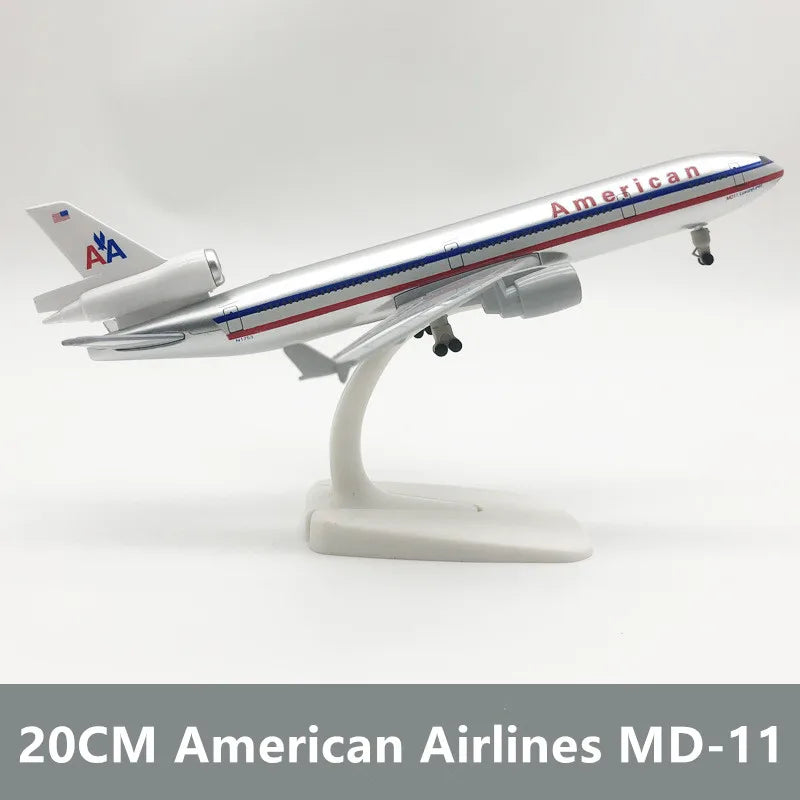 20cm Model American Airlines MD-11 Diecast Alloy Airplane Airways Aircraft With Stand Landing Geer Collection Display Gifts Fan