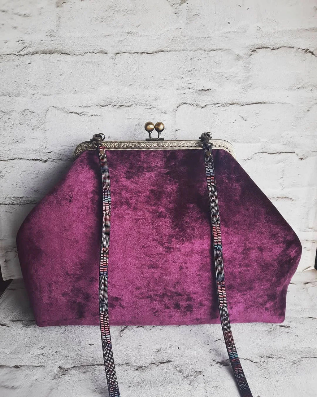Lost in Vinatge Velvet Bag Snap Ball Kiss Lock Metal Frame Purse Gold Antique Frame Evening Clutch Bags 32x25x11cm