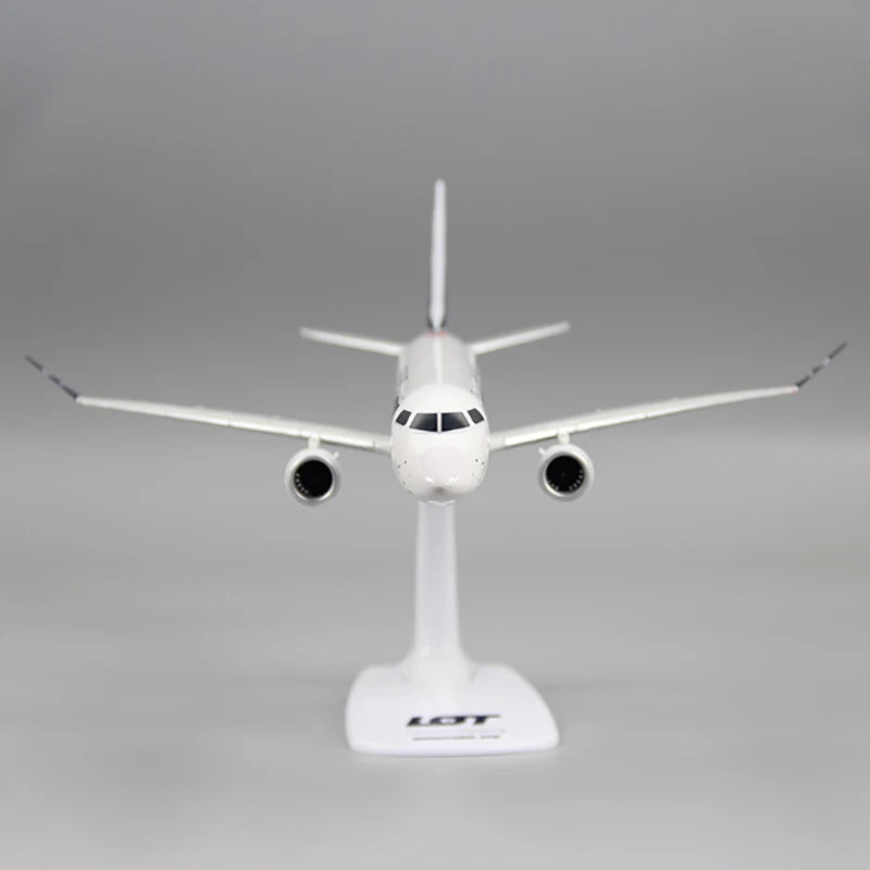 1/100 Scale E-175 E195 LOT Polish Air Airline Aircraft Assembly Plane Model Airplanes Toy Collection Display Gifts With Base