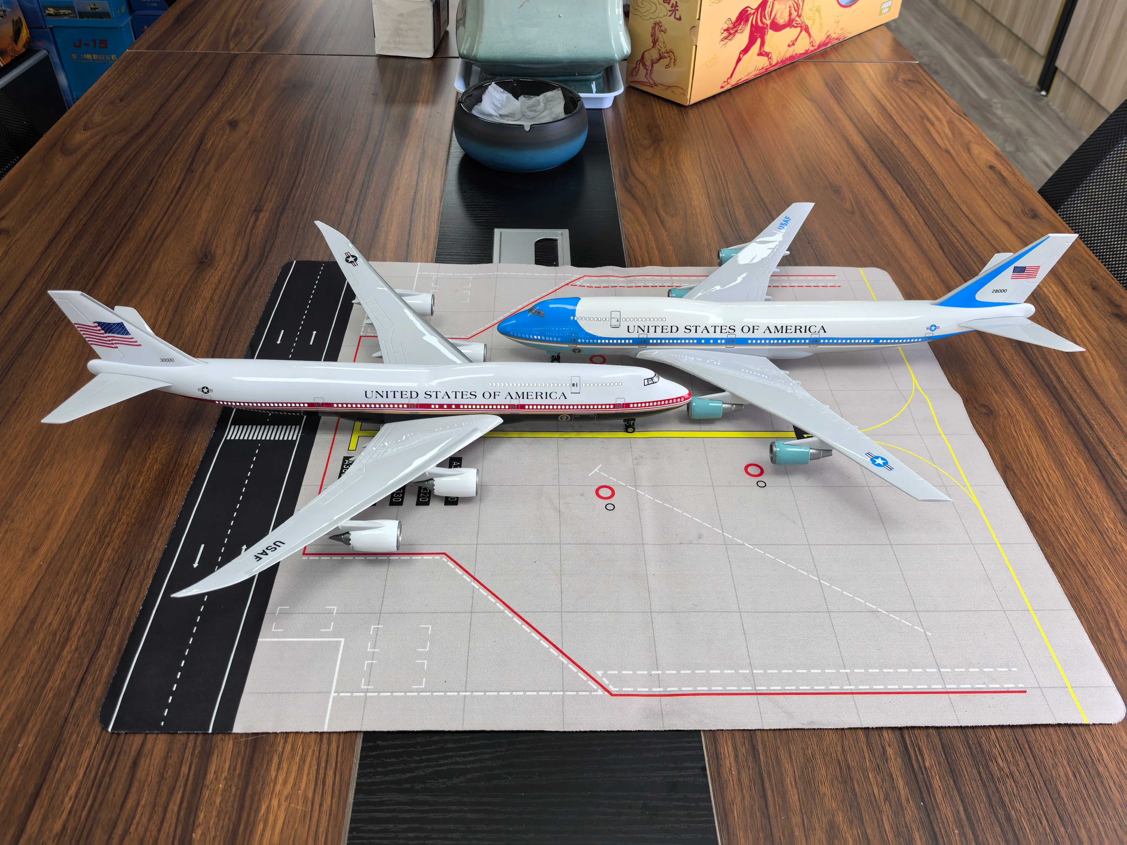 New 47cm Large Scale American Air Force One B747 Airplane Model Kit with Stand for Adult Aviation Souvenir Gift or Plane Toy
