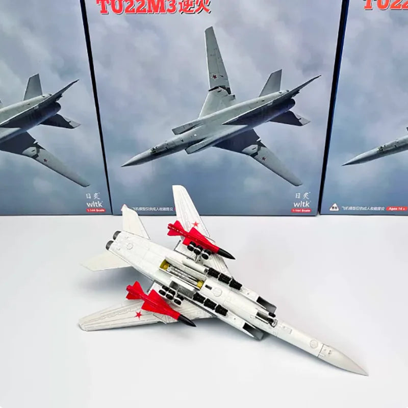 WLTK Diecast 1: 144 Scale Soviet TU22 Figure 22M3  Bomber Alloy Finished Product Souvenir Hobby Collection Toy Gift