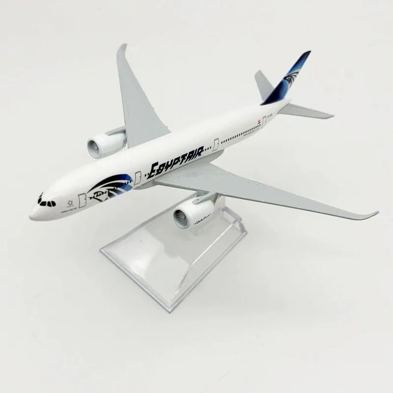 16CM Diecast Scale Egyptian Airways A350 Aircraft Simulation Alloy Finished Souvenir Collection Toy Gift Static Ornament