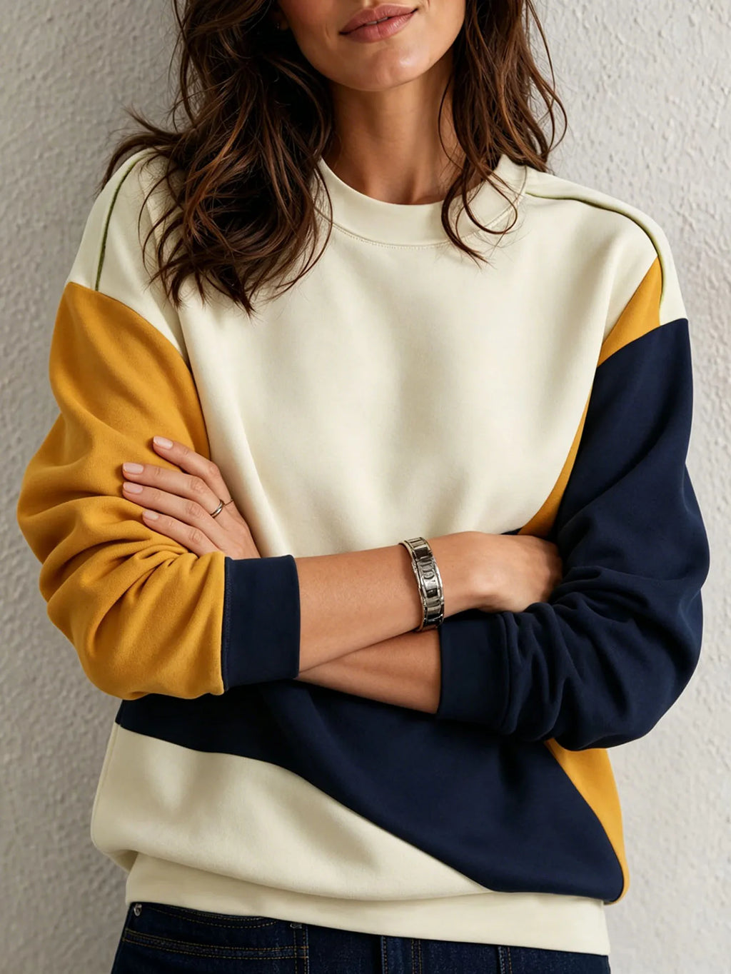 Autumn and Winter Women's Fashionable Color-Blocking Artistic Geometric Patterned Casual Commuting Sweatshirt