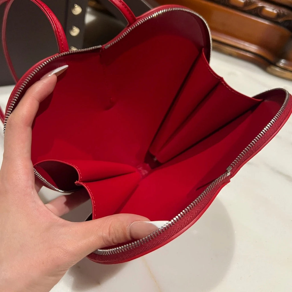 High-End Mini Love Bag Fashionable Peach Heart Box Bag Niche Design Stylish Bag Textured Single Shoulder Crossbody Bag Gift Box