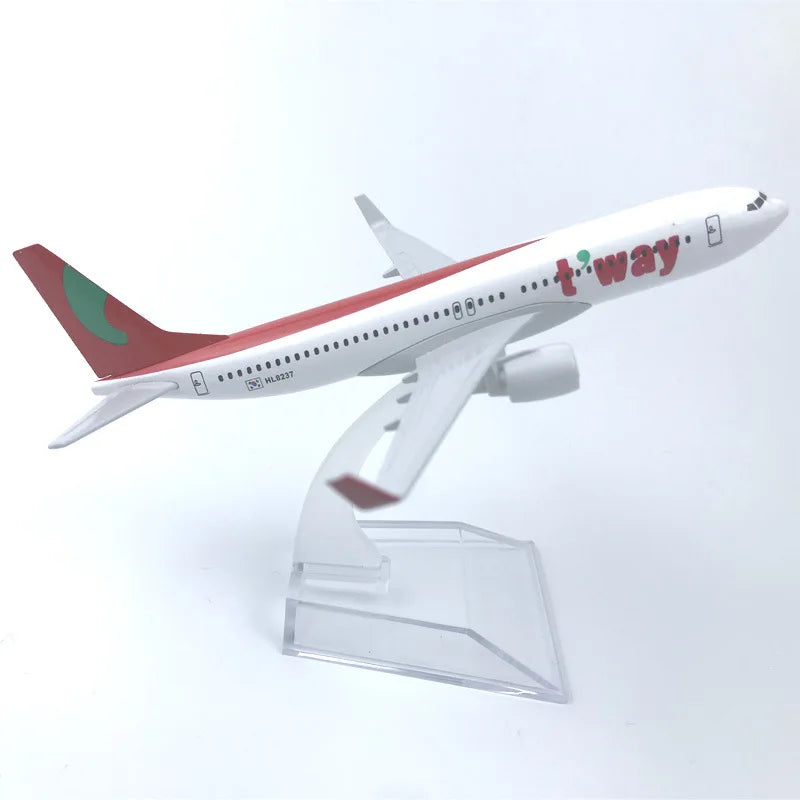 16CM Boeing B737 Aircraft 737 Series Scale Model Alloy Metal Diecast Airplane Toys for Boys Gift Collection Display