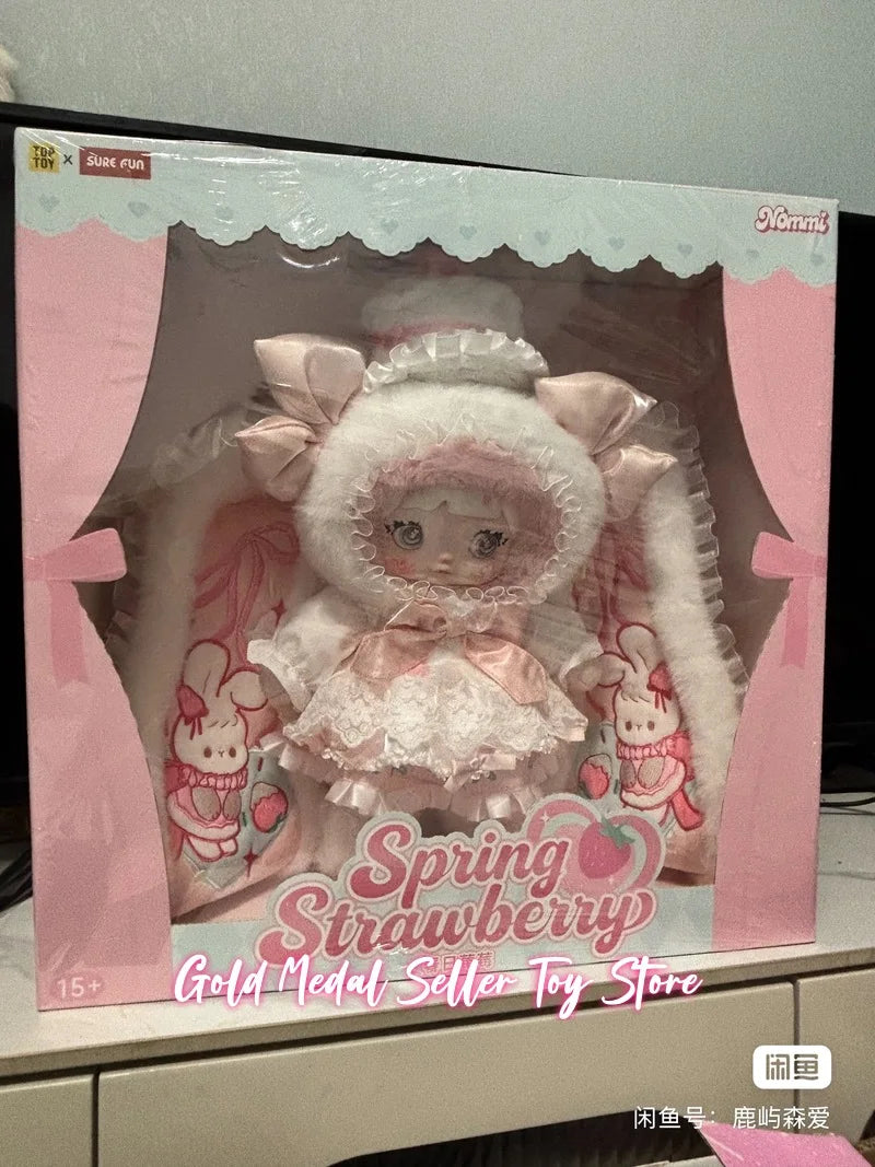 Nommi Spring Strawberry Moumou Limited Edition Badge 400%Spring Day Miley Cyrus Rubber Stuffed Doll Birthday Christmas Gift