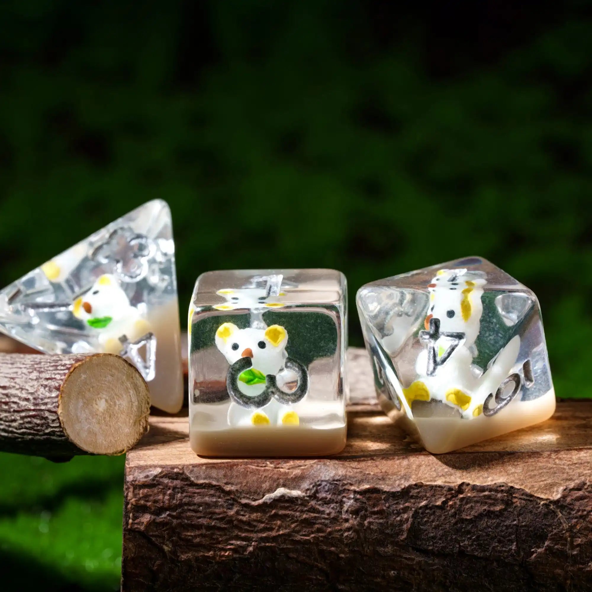 Cusdie Animal DnD Dices Cute Resin 7Pcs Various D4 D6 D8 D10 D% D12 D20  Polyhedral Dice Set for D&D Role Playing Board Games
