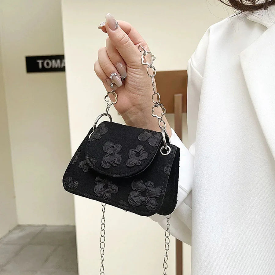 A Trendy And Retro Mini Handbag For Women in Featuring A Simple Chain Mini Mouth Red Envelope Crossbody Bag