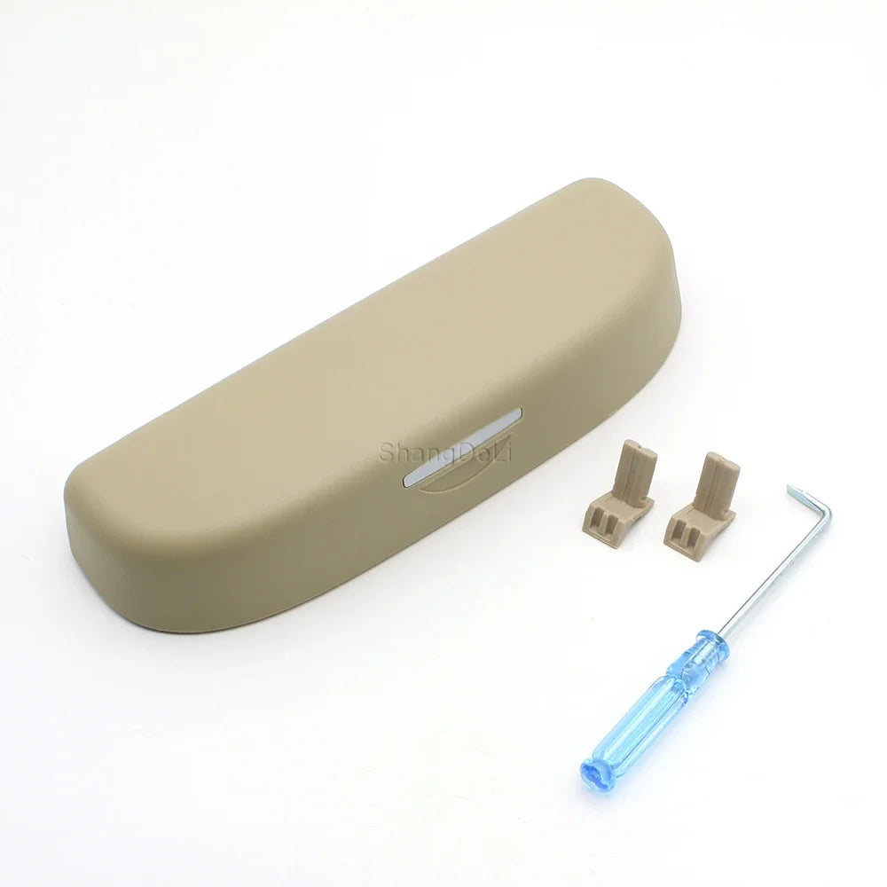 Car Sunglasses Case for BMW 1 3 4 5 X1 X3 X5 F20 F30 F32 F15 F25 F10 F11 2015 - 2022 Glasses Sunglass Box Holder Storage Cage