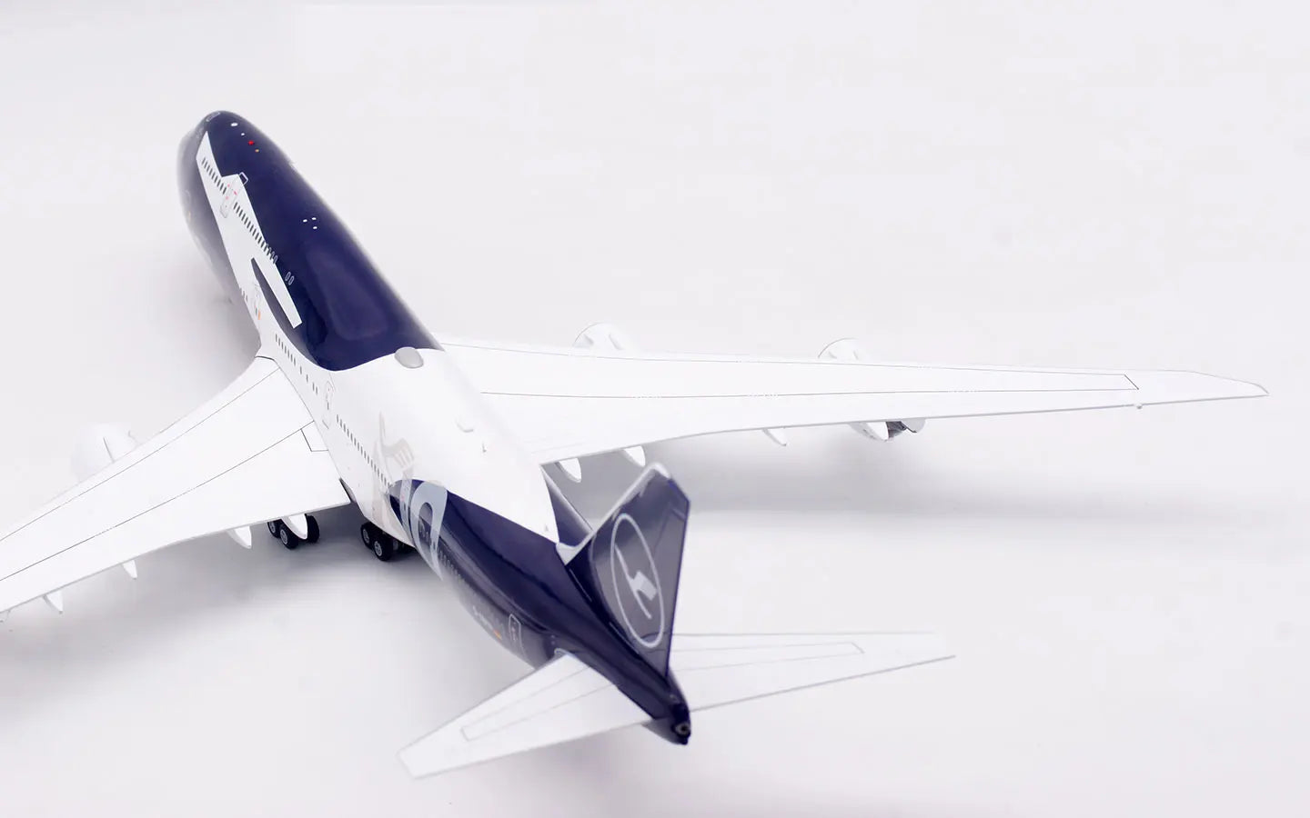 L2355 Alloy Collectible Plane Gift SQ Wings 1:200 Lufthansa "StarAlliance" Boeing B747-8 Diecast Aircraft Jet Model D-ABYN