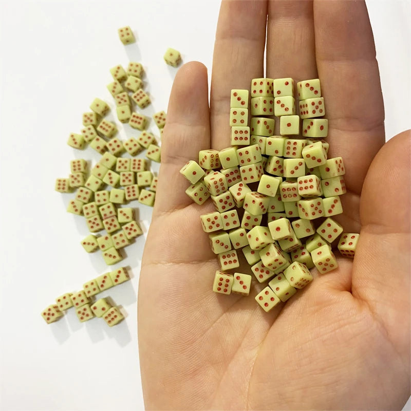 1000Pcs Super Mini 5MM D6 Point Dice With Square Angle For Board Games Trumpet Stereo Model Stationery Dice